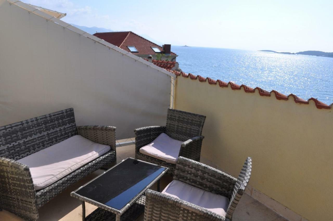 Apartments Lada Orebić Zewnętrze zdjęcie